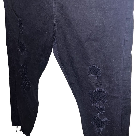 Levi’s Plus Wedgie Skinny Black Distressed Jeans Raw Hem Ankle Length - Picture 3 of 11